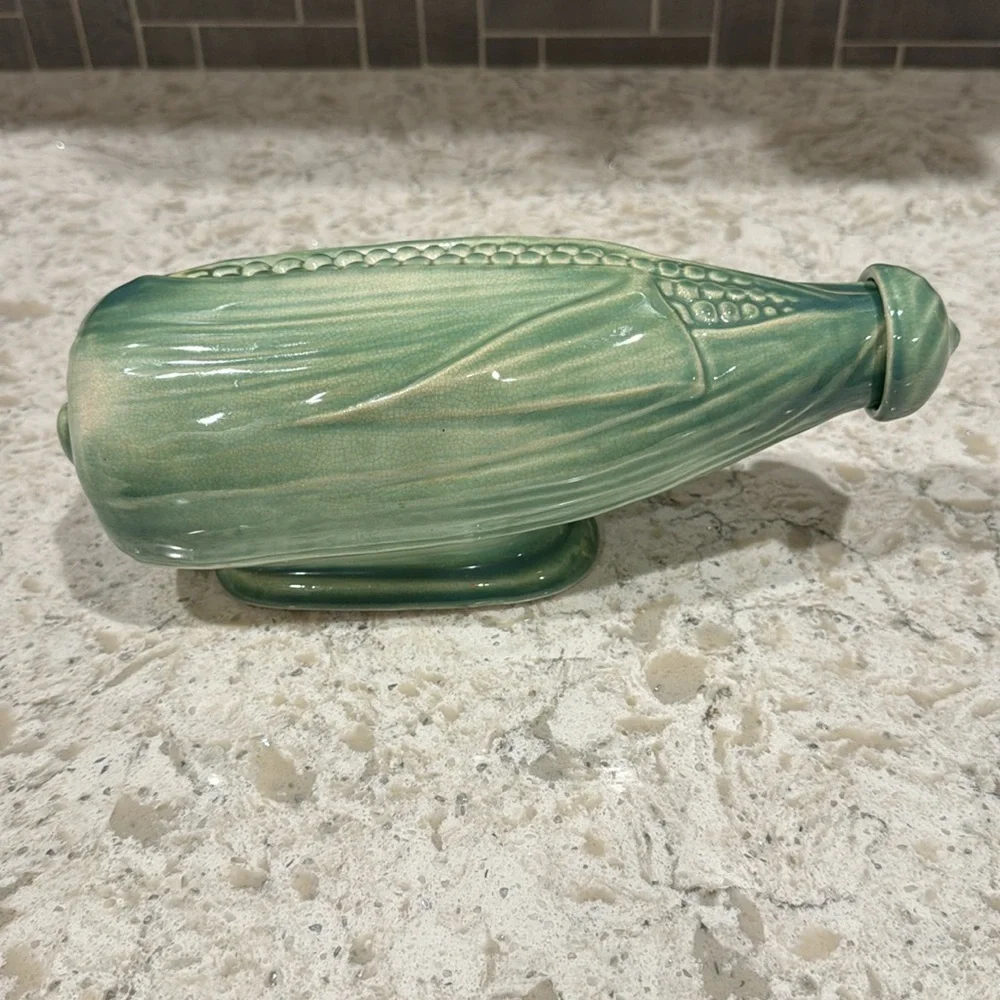 RARE FIND~VINTAGE~CORN COB DECANTER~CORK IS INSIDE DECANTER~G22 - Picture 4 of 7